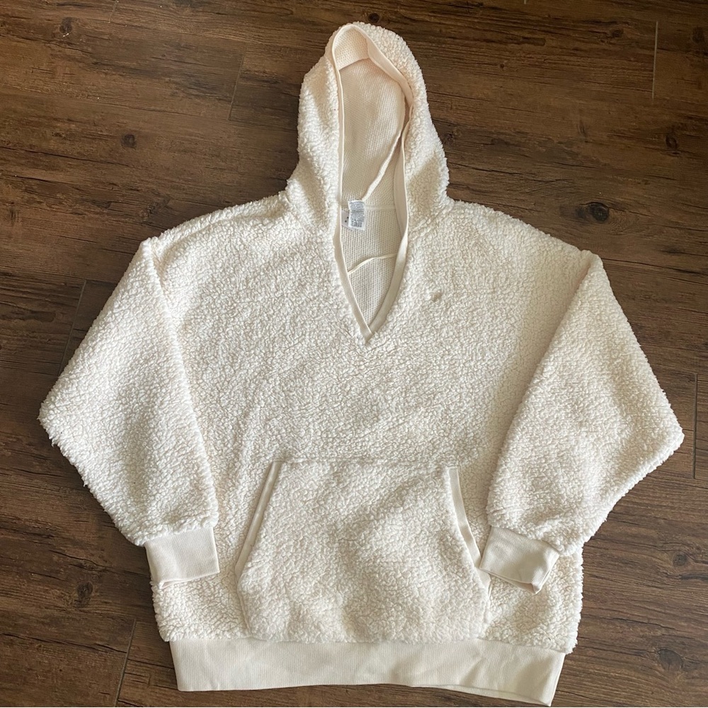 PINK Victoria's Secret Cream Sherpa V-Neck Hoodie Sweater - Picture 3 of 6